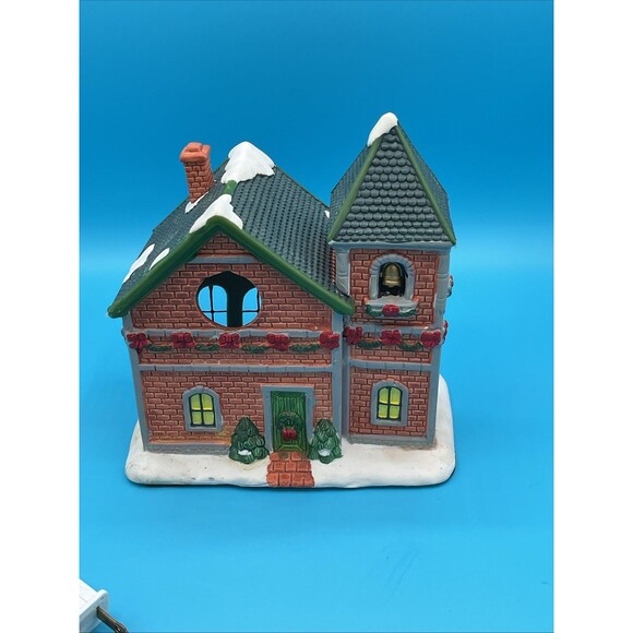 Burberry Christmas Village Fire House No. 7 - Picture 6 of 13